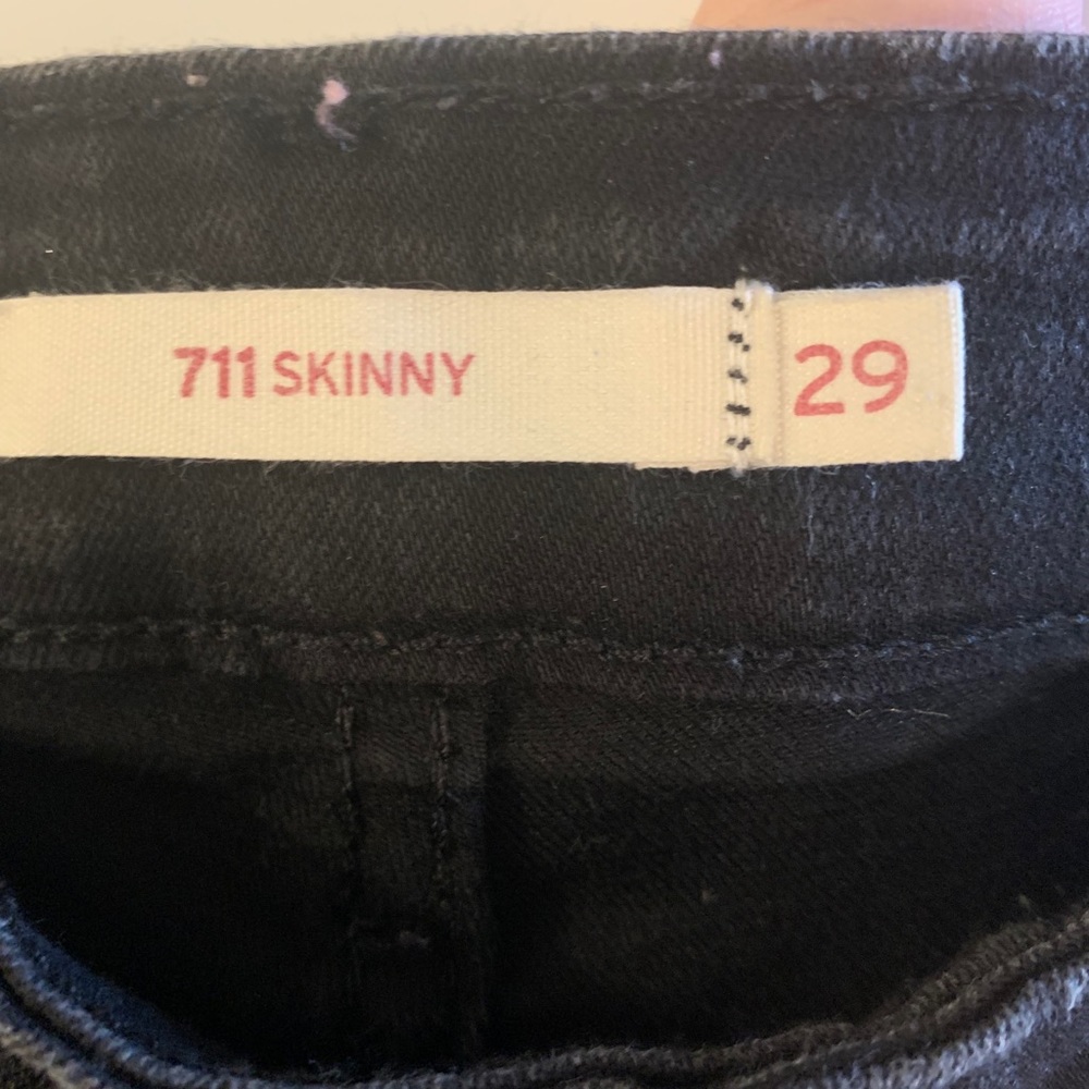 Levis - Picture 3 of 3